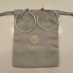 Kendra Scott earrings!
